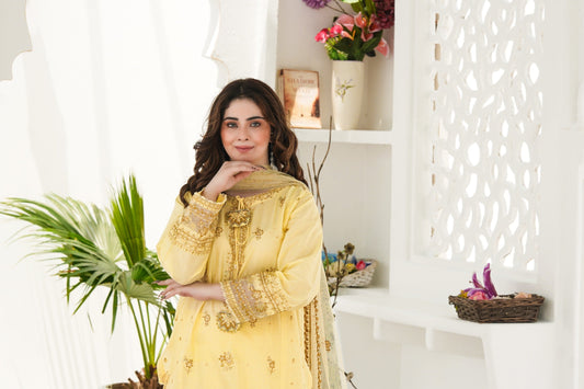 Close-up of applique embroidery on Wester 3Pc lawn shirt hem