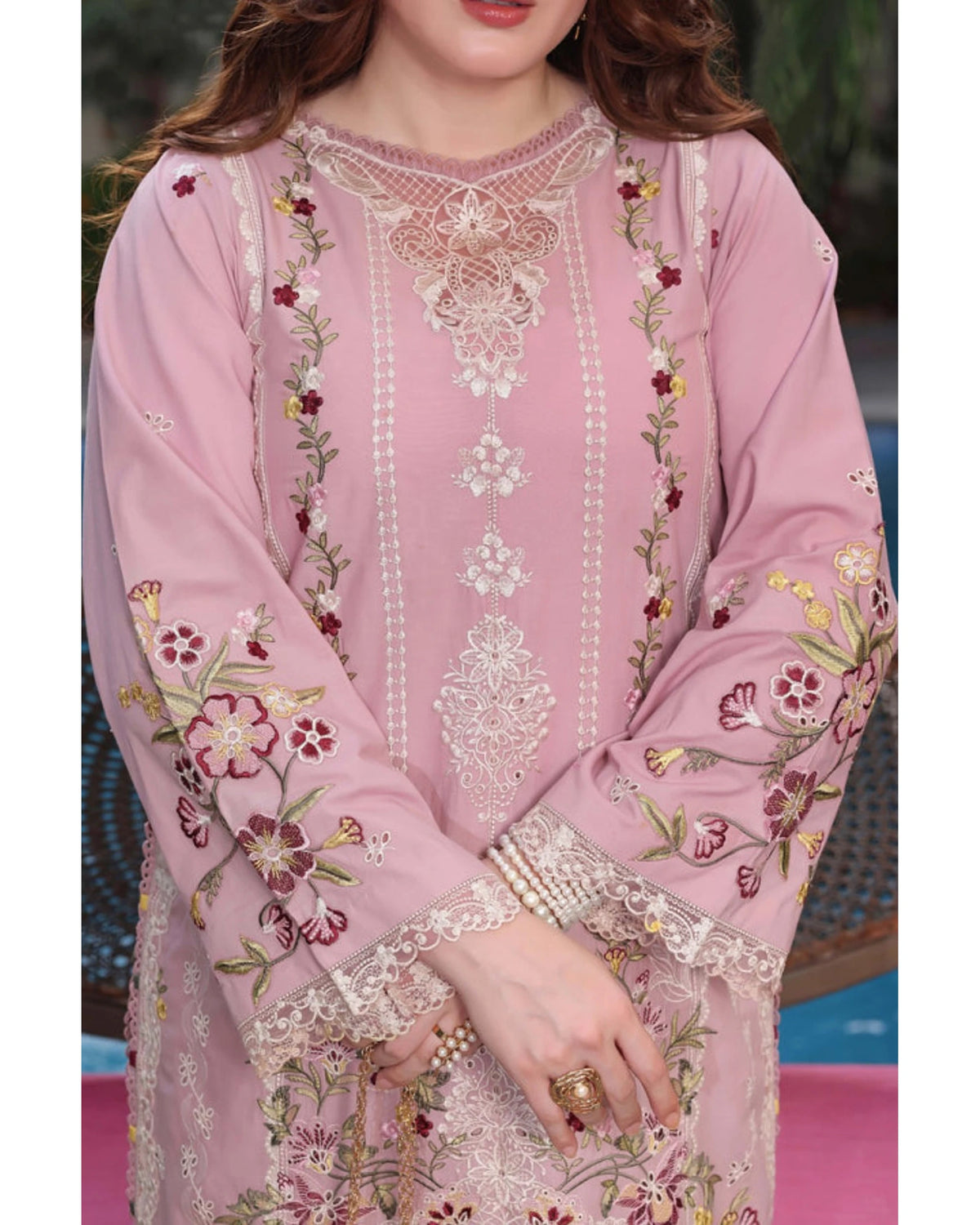 Dusty pink Dhanak suit – front embroidery detail