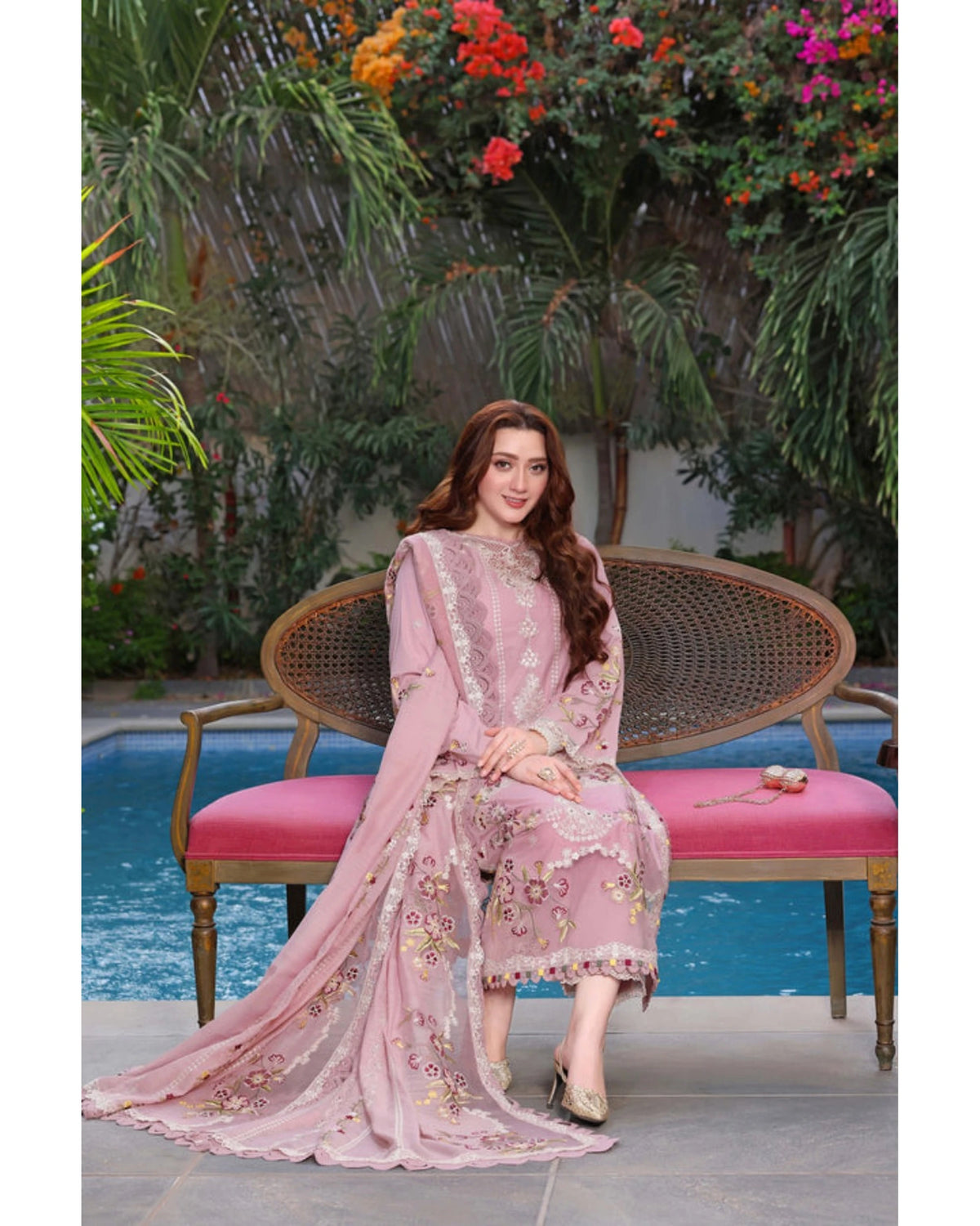 Dusty pink Dhanak suit – hem and trouser detail